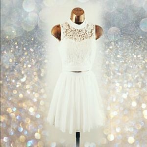 XTRAORDINARY 2 peice formal skirt set white Size 5
